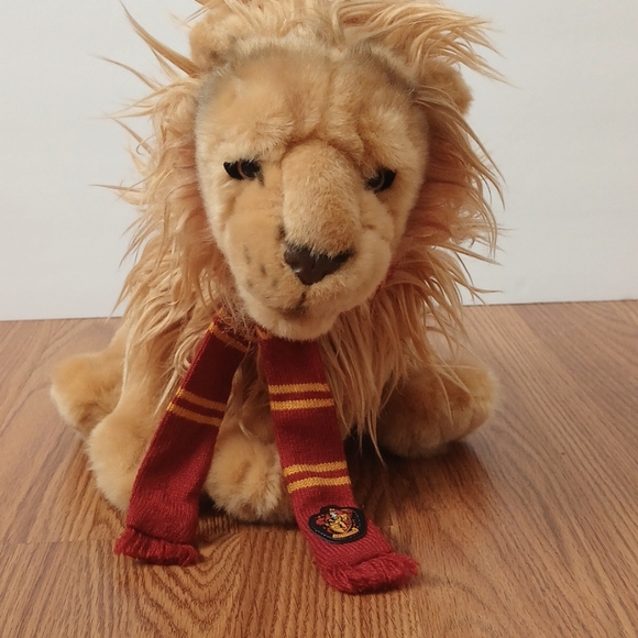 Universal Wizarding World Of Harry Potter Mascot Gryffindor Lion Plush Toy - Picture 1 of 6